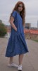 Mėlyna taškuota suknelė su volanu